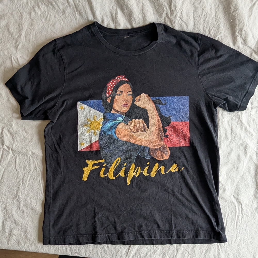 Vintage Distressed Filipina Graphic T-Shirt